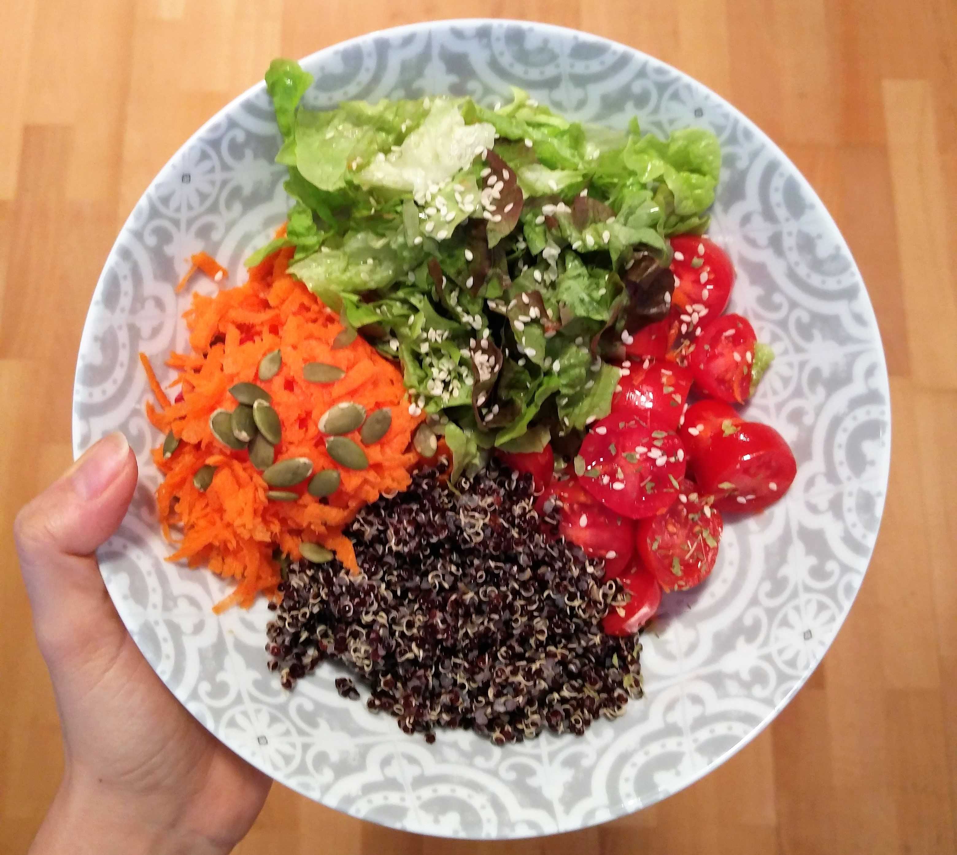 Ensalada con quinua negra