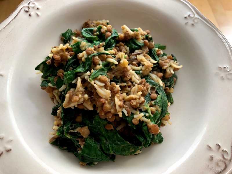 Lentejas con arroz basmati y espinacas